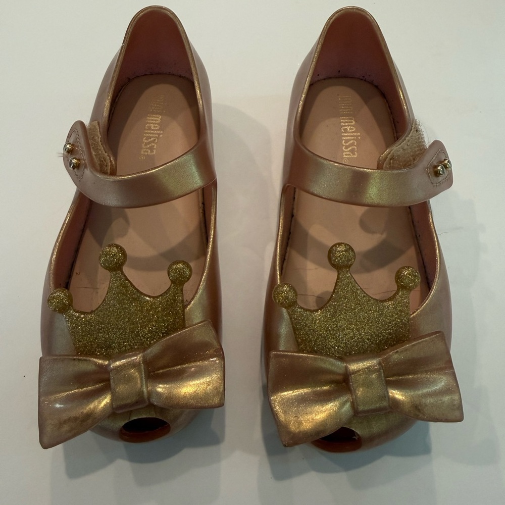 Mini Melissa Metallic Mary Janes with Gold Crown & Bow - kids size 8